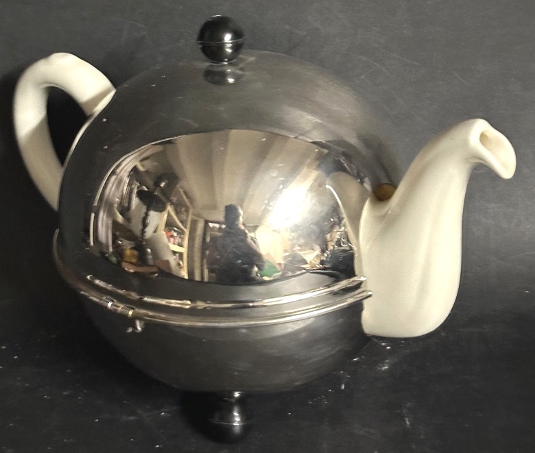 Vintage Art Deco 1940 Insulated Teapot In Very Good Condition-photo-3