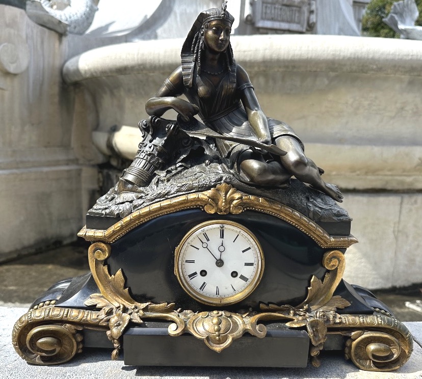 RARE pendule de cheminée XIXe bronze style Retour d’Egypte Cléopâtre Mathurin Moreau dlg-photo-3