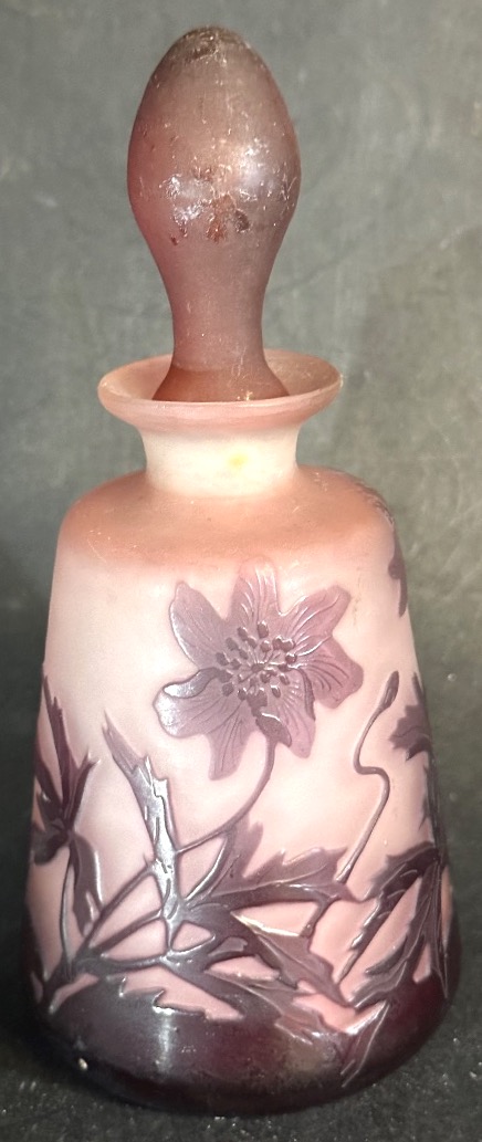 Ancien flacon à parfum GALLÉ signé avec son bouchon Art Nouveau 1900
