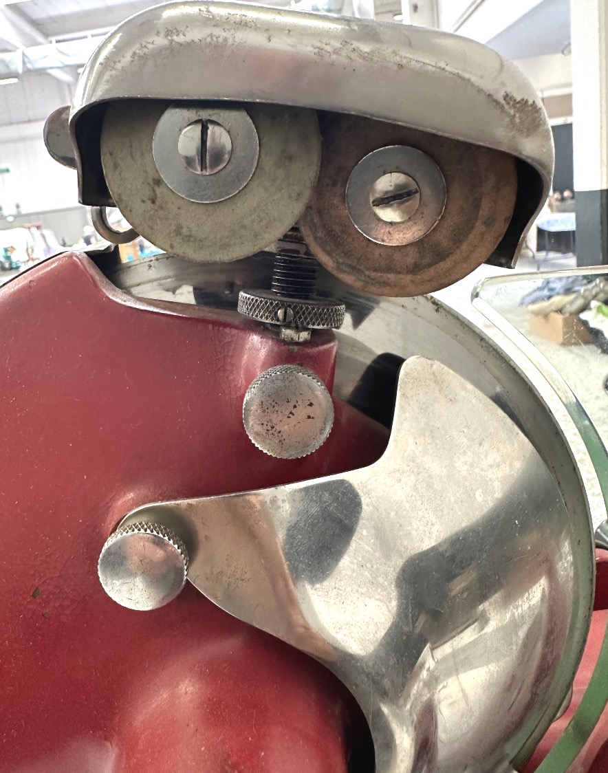 Red Berkel Ham Slicer With Stand, 1950, In Very Good Condition-photo-5