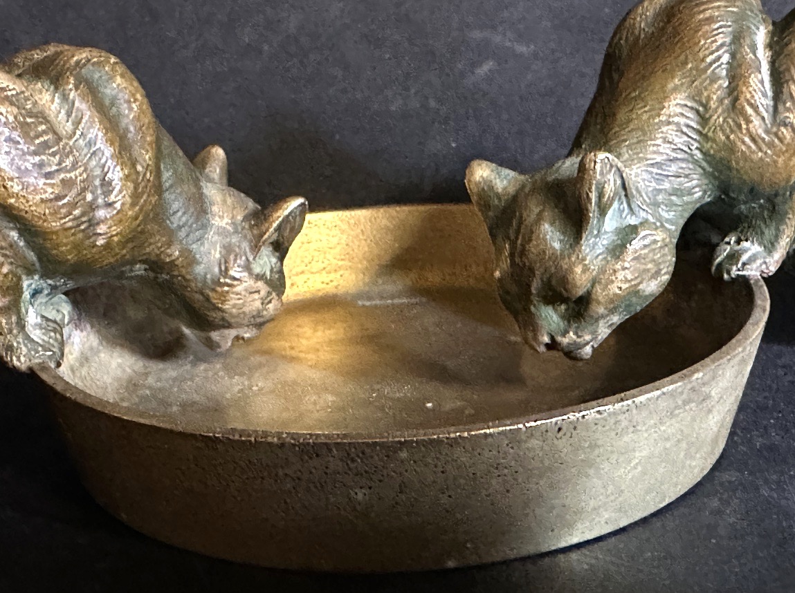 Louis Riché 1877–1949 Very Rare Bronze Sculpture *cats Drinking*, Cast By Patrouilleau, Signed “cat Sculpture” -photo-2