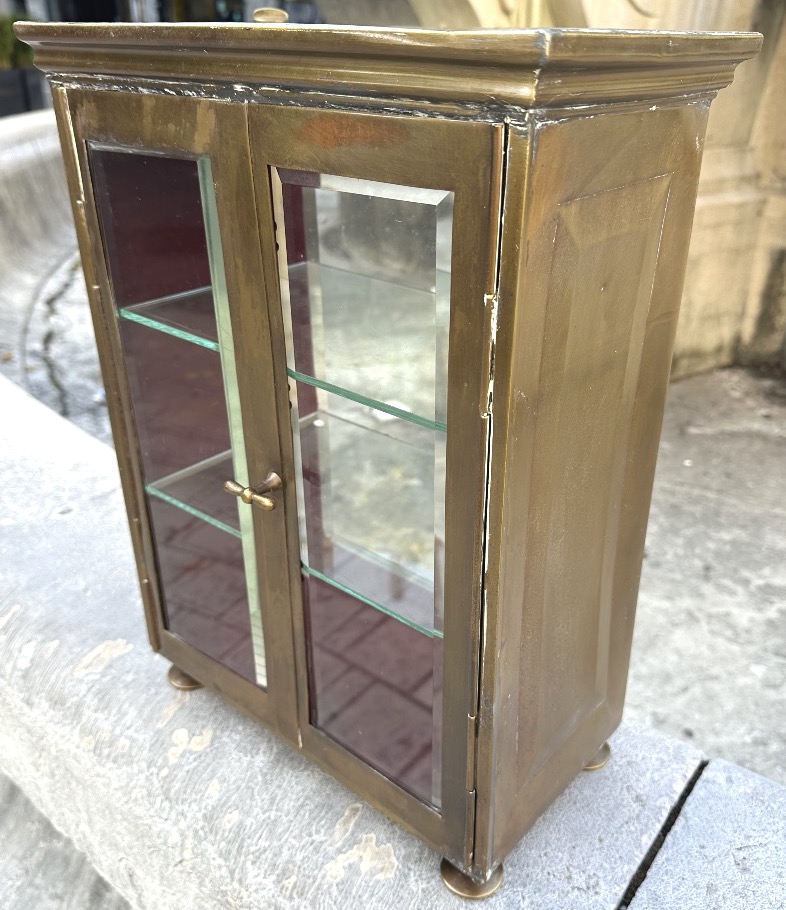 RARE petite vitrine 1900 en laiton et verres biseautés Vitrine de présentation de magasin