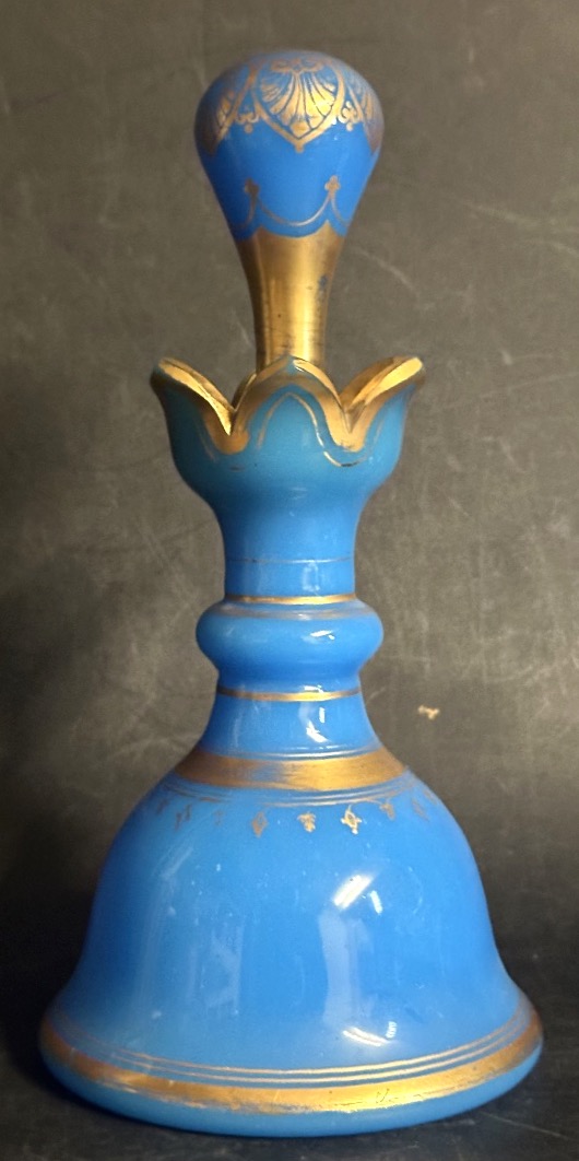 Élégant flacon de bain ou parfum 19e en opaline bleu turquoise carafe de toilette Charles X -photo-3