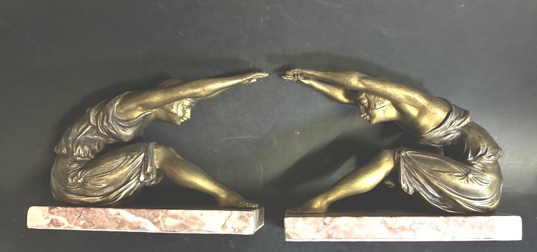 Pair Of Art Deco Bookends From The 1930s With A Golden Patina -photo-4