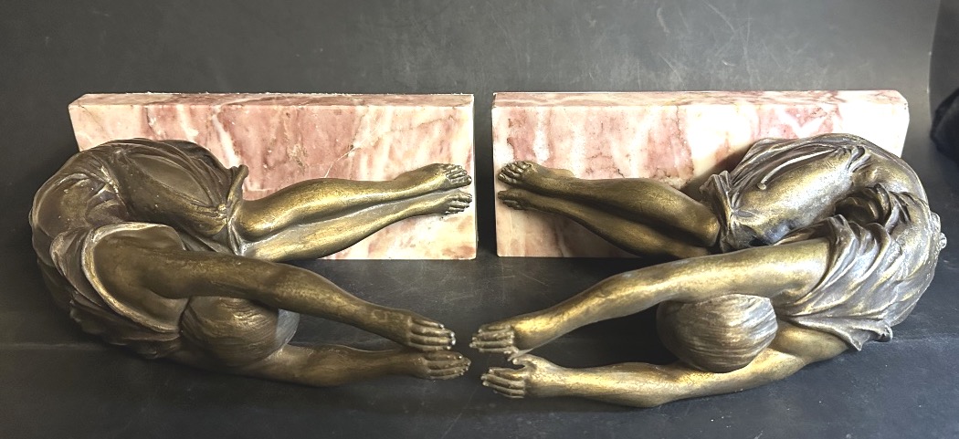 Pair Of Art Deco Bookends From The 1930s With A Golden Patina -photo-4