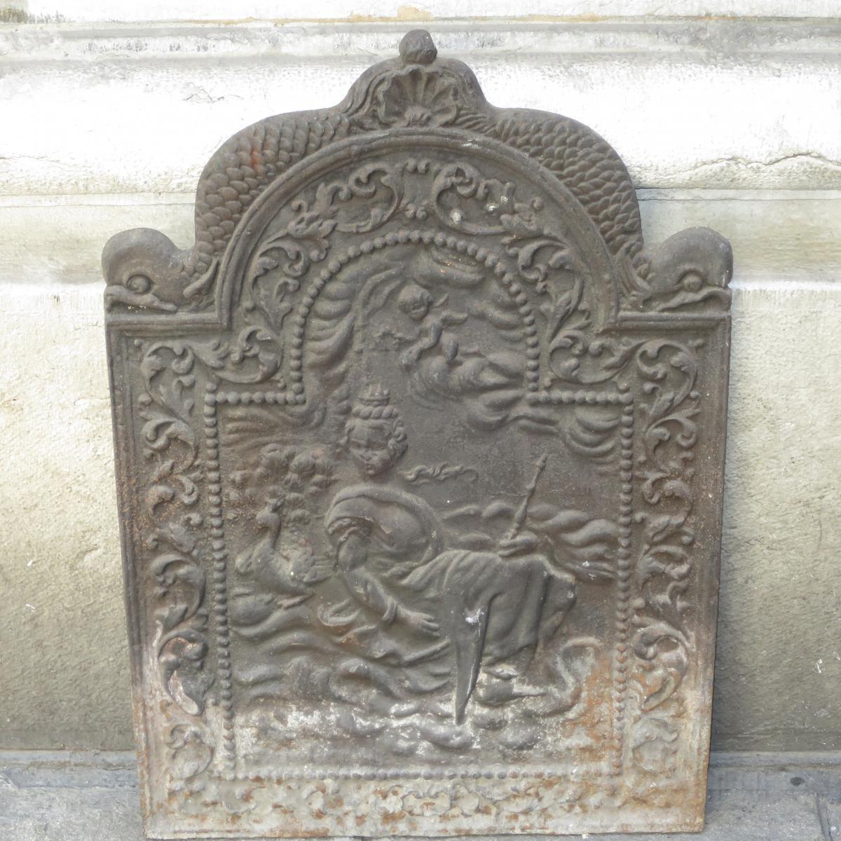 Plaque de cheminée en fonte XVIIIe Aix à décor d'une reine et de dauphins-photo-2