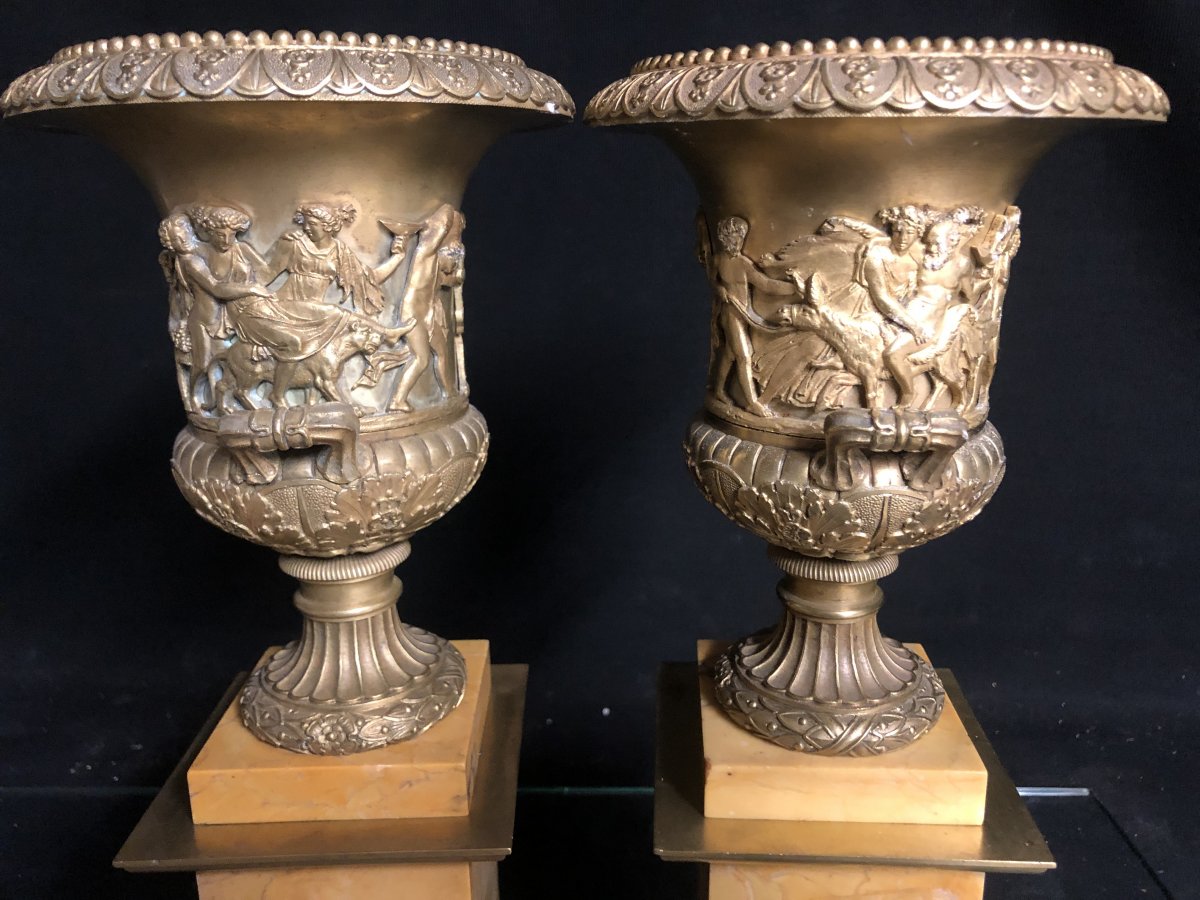 GRANDE PAIRE DE CASSOLETTES XIXe  Vases Medicis bronze doré et marbre de Sienne Bacchus vin -photo-3