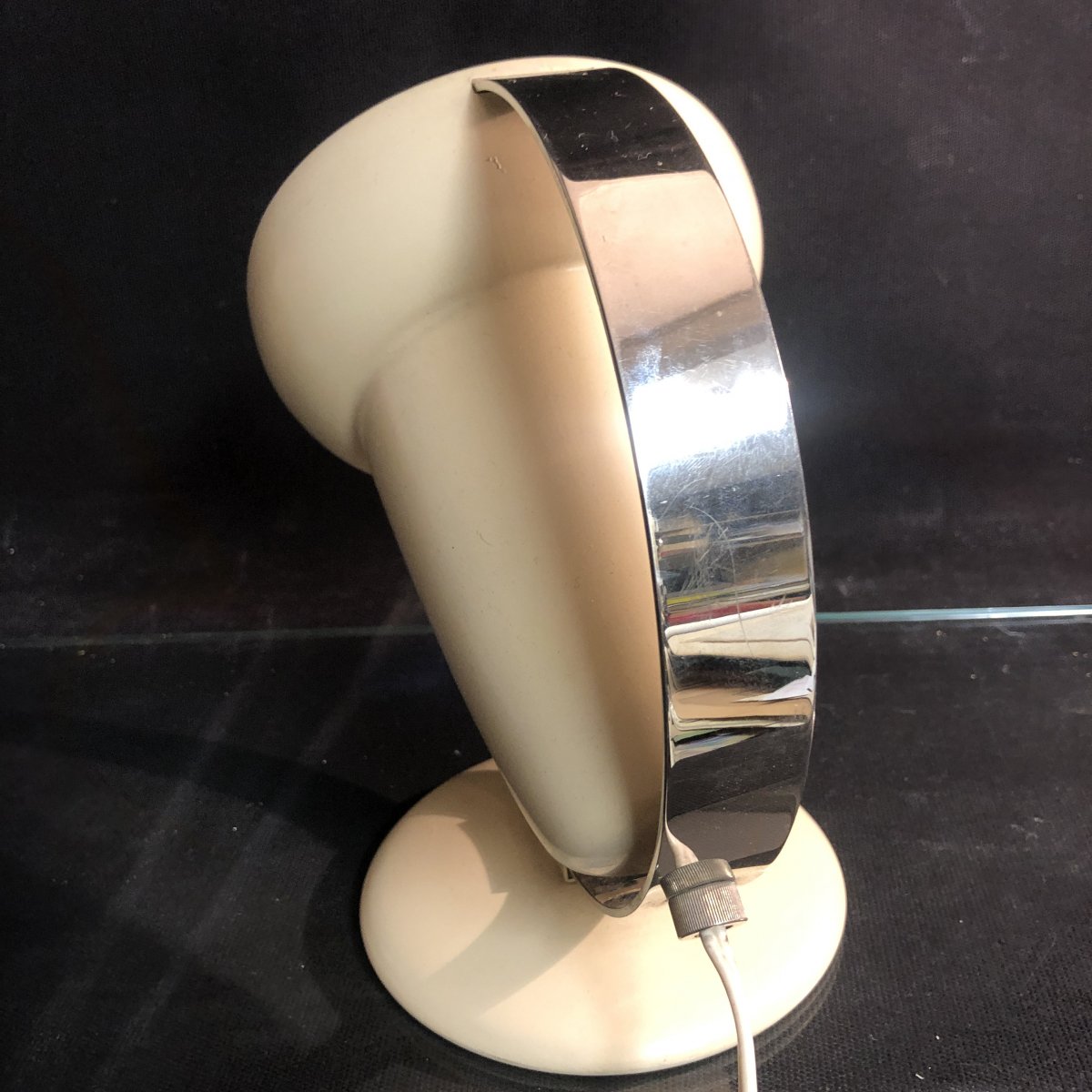 Charlotte Perriand For Philips Infraphil Table Lamp In Lacquered Metal 1950 Tbe-photo-4