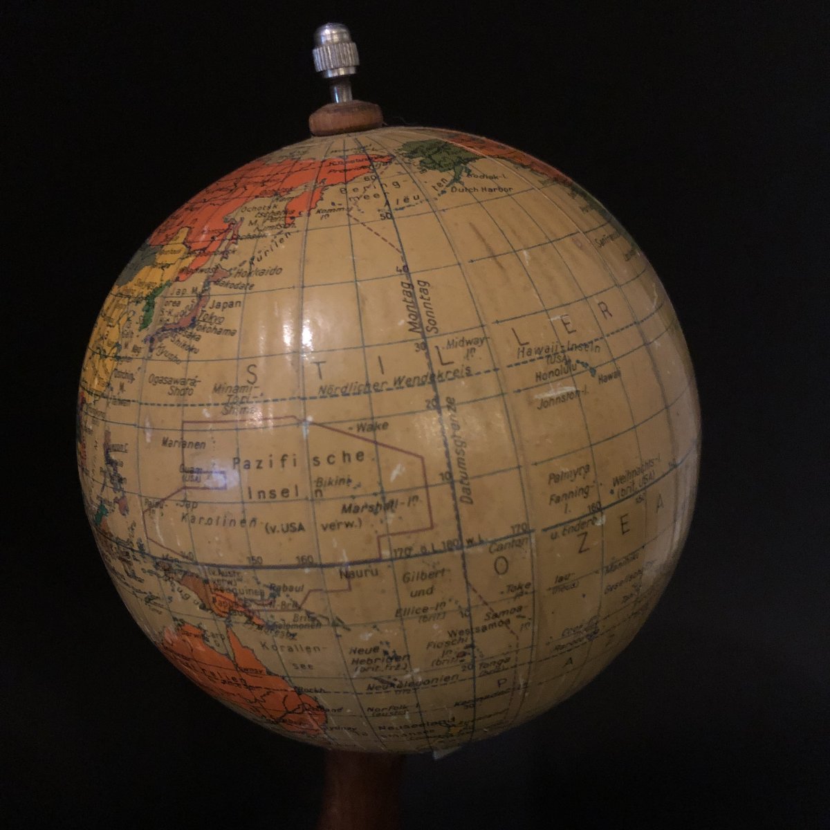 Terrestral Globe Rotating On Axis In Very Good Condition-photo-2