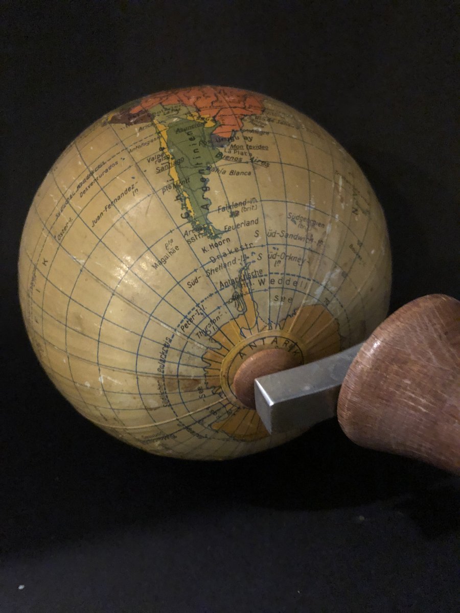 Terrestral Globe Rotating On Axis In Very Good Condition-photo-4