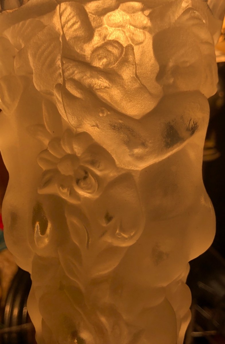 VASE ART DECO à décor de FARANDOLE d'amours Dans le gout de Lalique -photo-6