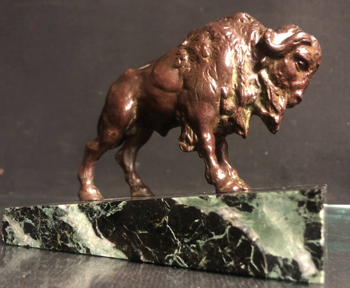 BISON D' AMERIQUE Sculpture en bronze Art Deco 1925