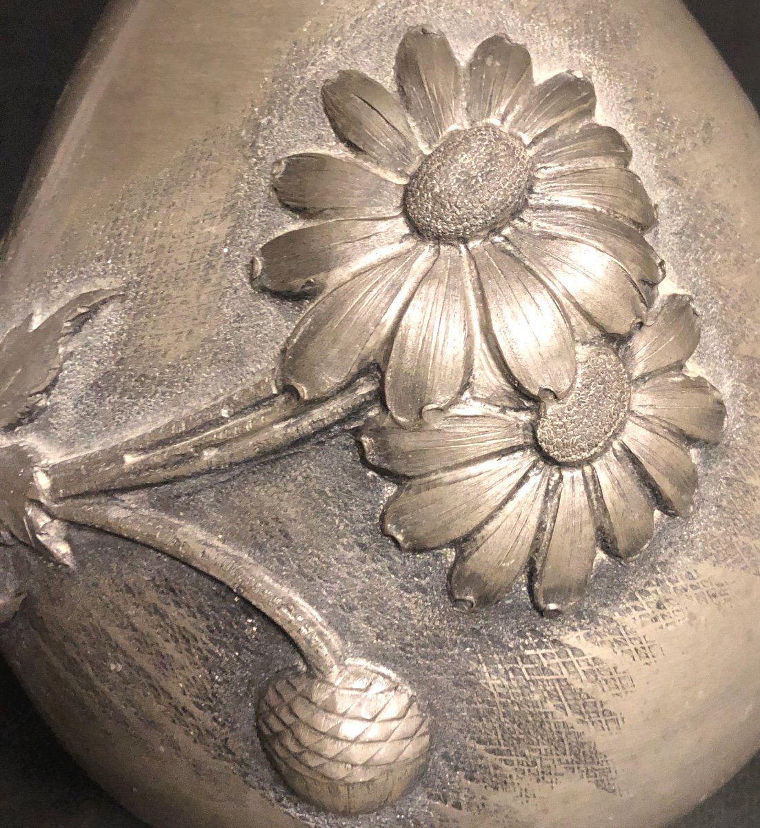 Noel Collet Important Art Nouveau Vase In Embossed Metal Poppy Daisy Wheat Ears Sign-photo-3