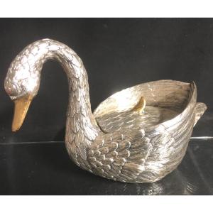 Maurio Manetti Swan