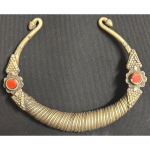 Important Torque Necklace In Metal And Cabochons Ancient Tribal Work Afghanistan Central Asia