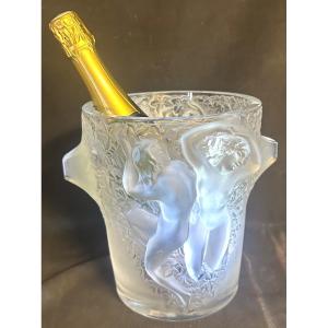 Lalique Champagne Bucket Ganymède Model In Crystal Signed Lalique France Circa 1970 