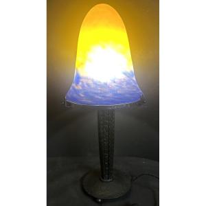 MULLER Frères Grande lampe obus 53 cm signée Pieds en fer forgé 