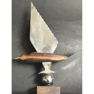 Art Deco Bird Sculpture In Flight In Chrome And Macassar Wood 1930