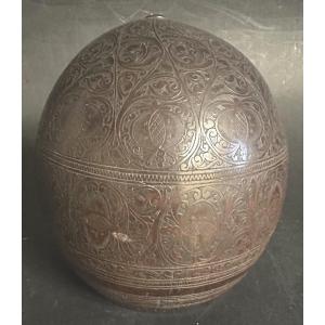 Noix de coco gravée  19e travail de bagnard