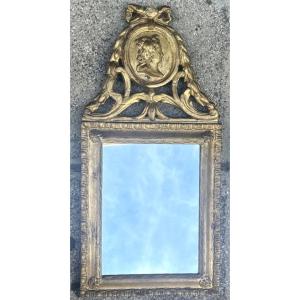 Antique 18th-century Louis XVI Mirror In Gilded Wood, 58.3 Cm