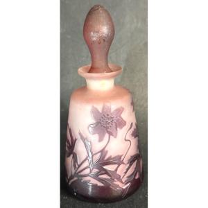 Ancien flacon à parfum GALLÉ signé avec son bouchon Art Nouveau 1900