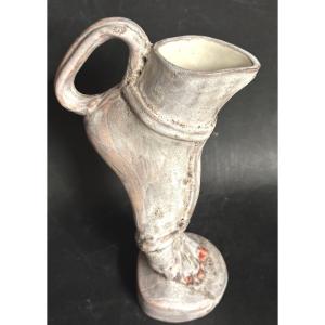 Francis BONAUDI Vallauris Rare pichet PIED en faïence verseuse cruche