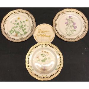 ROYAL COPENHAGEN 3 assiettes ajourées FLORA DANICA porcelaine 3554 EN PARFAIT ETAT Danemark Copenhague