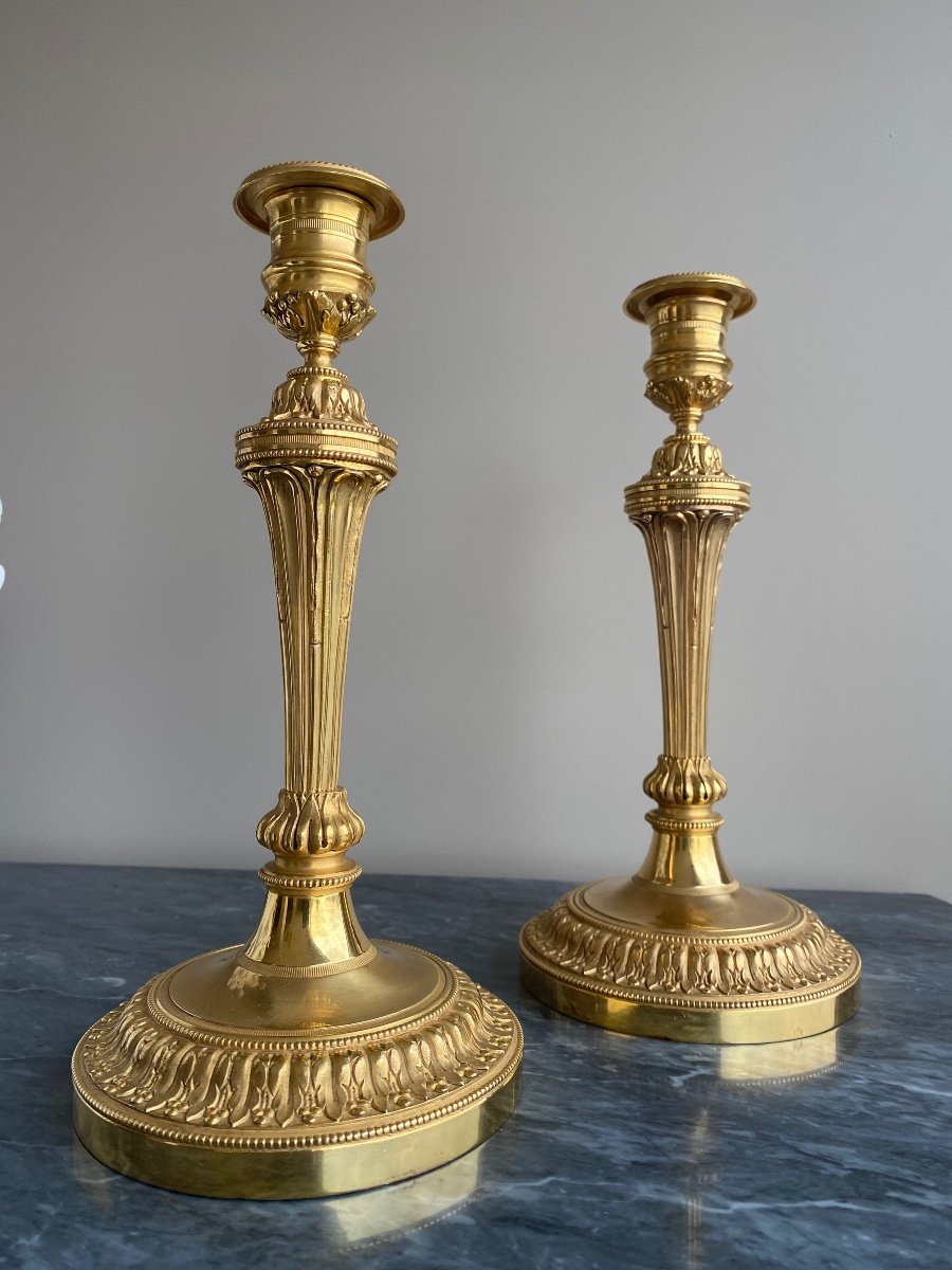 Paire De Bougeoirs En Bronze Doré De Style Louis XVI Début XIXème Siècle -photo-2