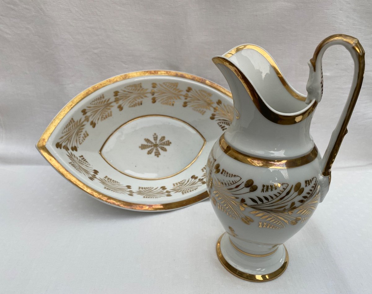 Ewer And Its Basin In Paris Porcelain, White And Gold, From The Empire / Restoration Period.-photo-8