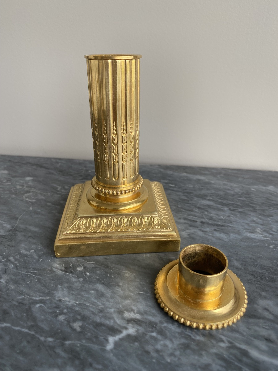 Paire de petits bougeoirs en bronze doré de style Louis XVI , estampillés « Cailar Bayard » XIX-photo-4