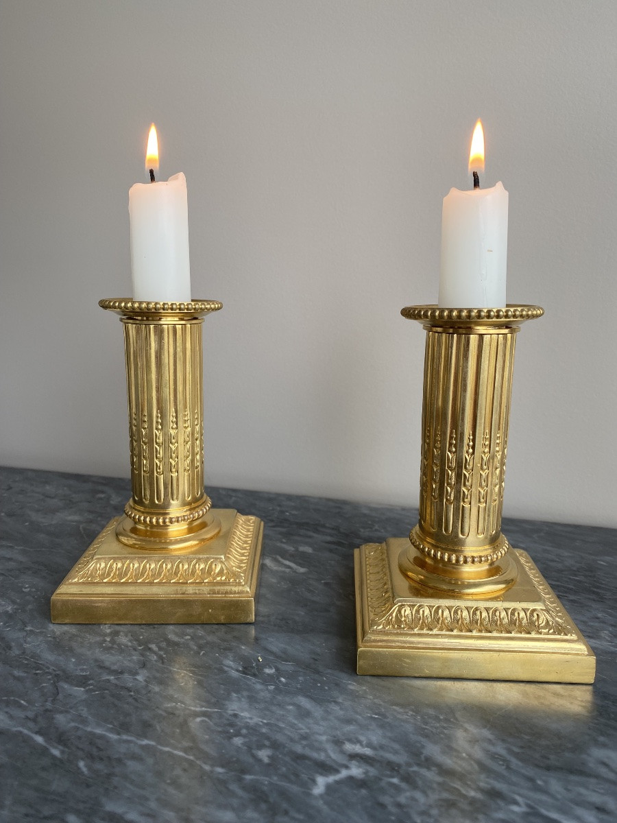 Paire de petits bougeoirs en bronze doré de style Louis XVI , estampillés « Cailar Bayard » XIX-photo-4