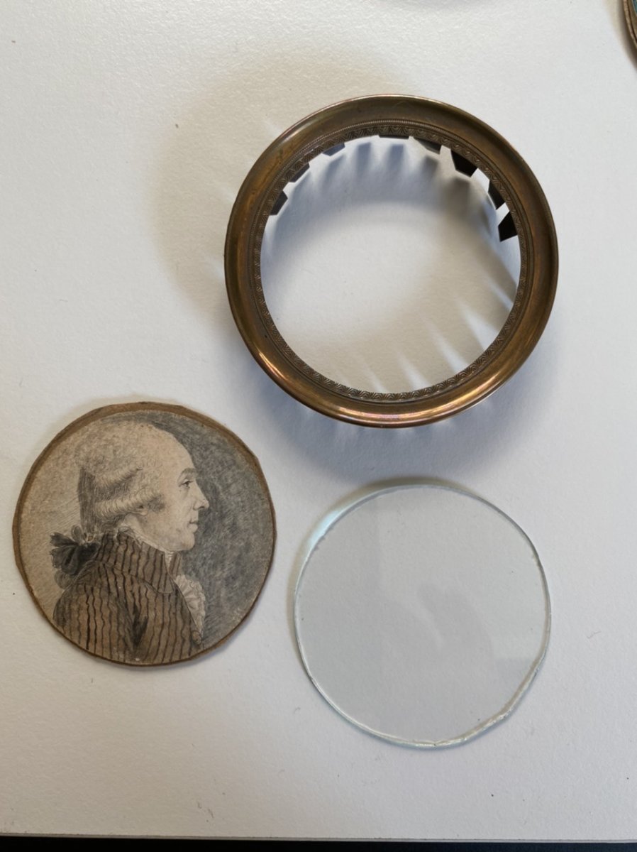 Miniature In Medallion, Drawing Representing A Revolutionary-photo-3