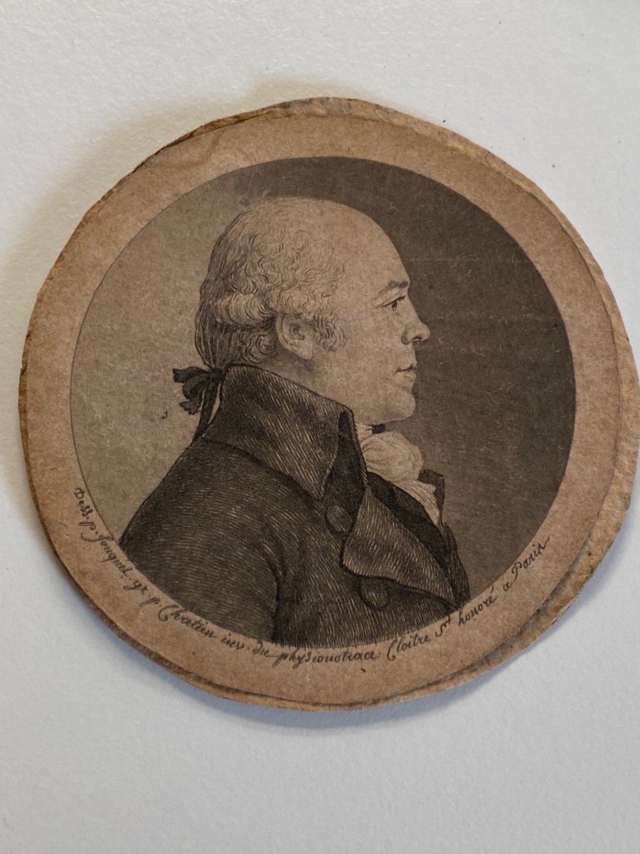 Physionotrace: Portrait Of A Man In A Medallion From The 18th Century-photo-2