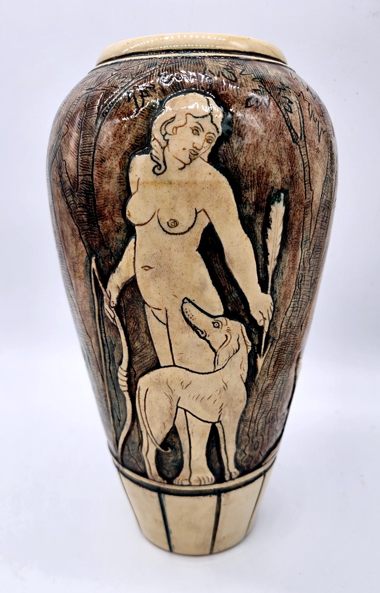 Georges Ferry: Large Art Deco Vase With An Amazon And Greyhounds Decor 