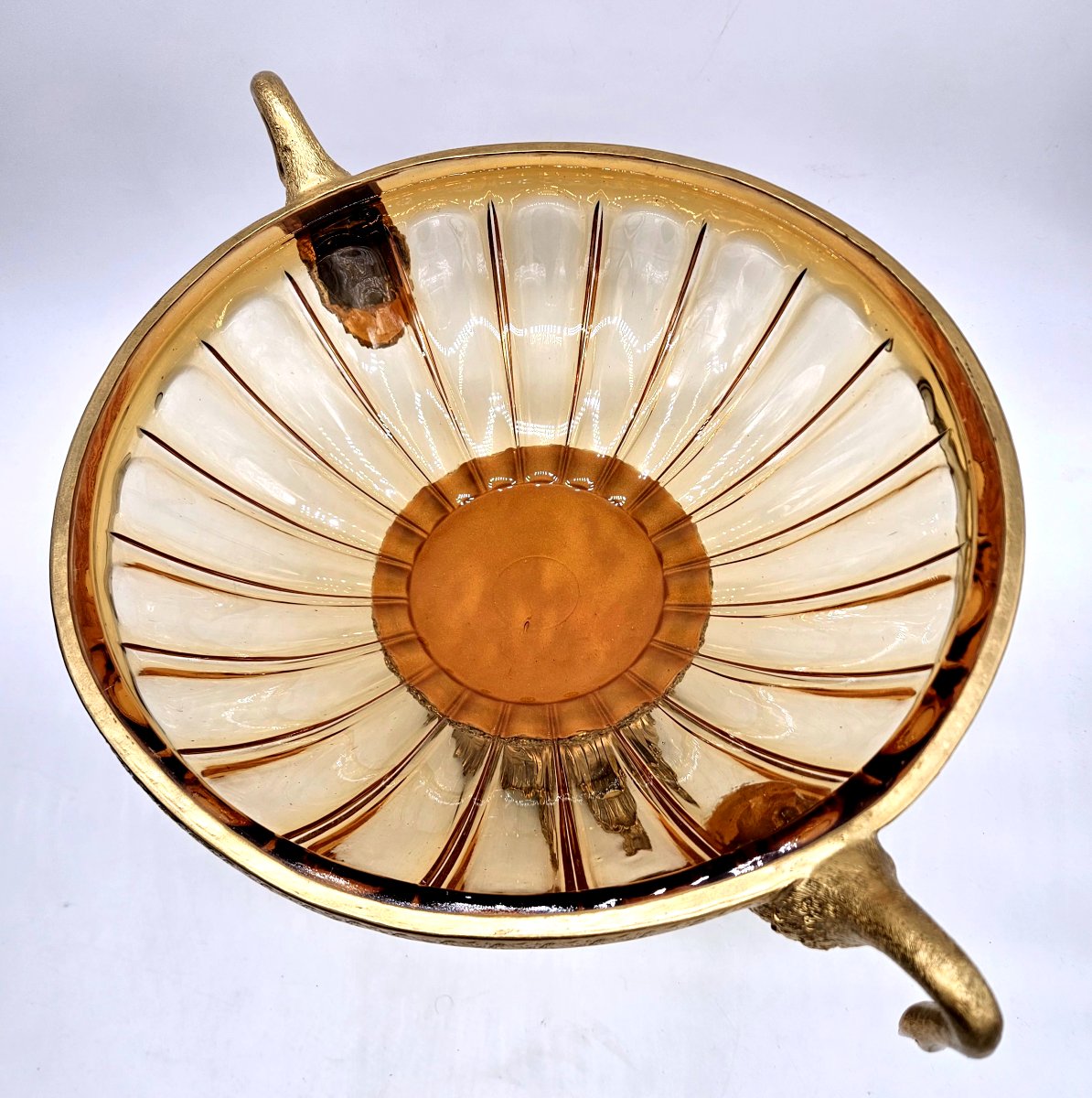 Grand centre de table en verre et bronze doré aux cygnes -photo-1