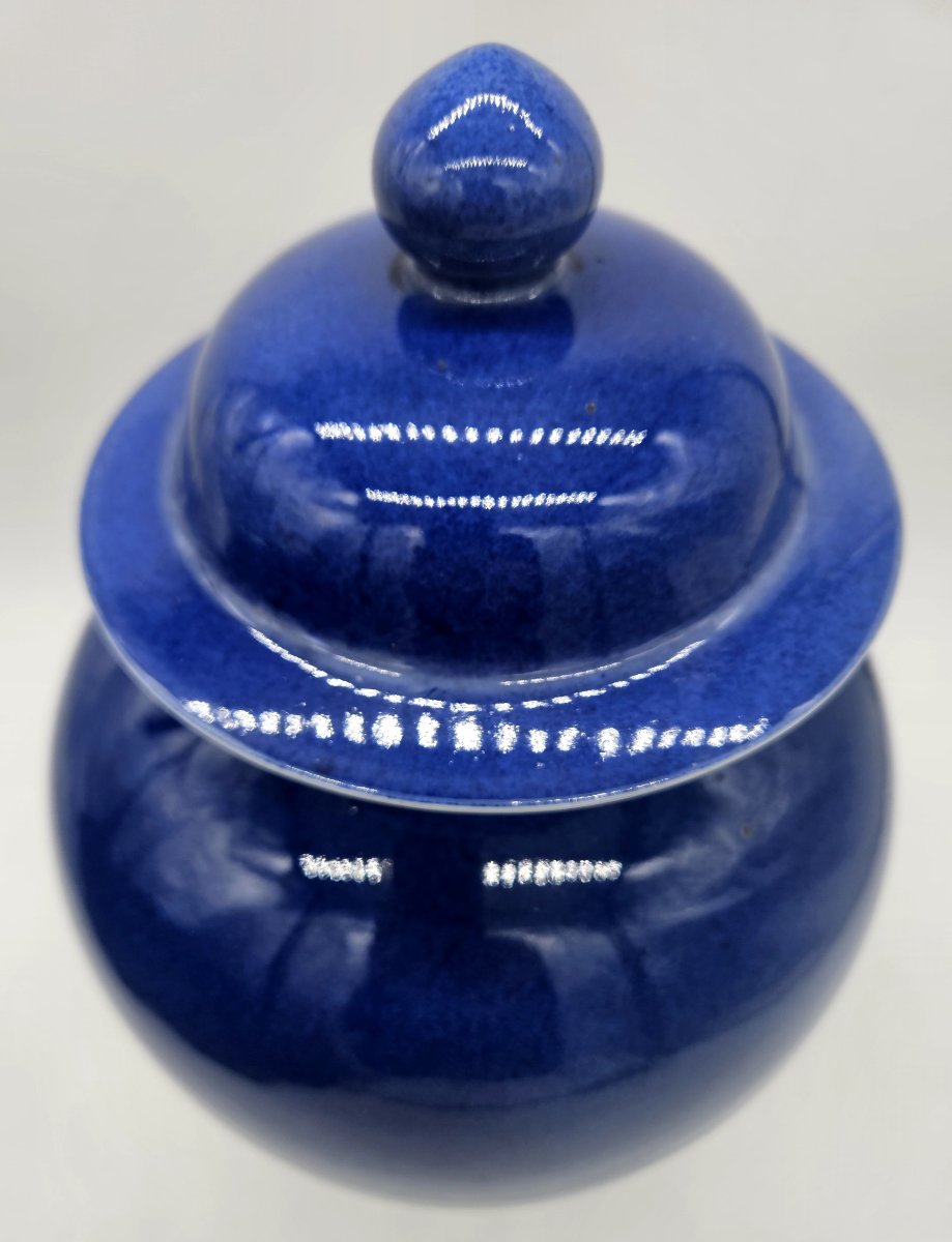 Pot couvert Chinois 19ème siècle en porcelaine bleue poudrée -photo-4
