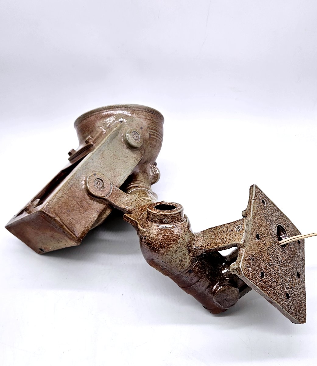 Applique en grès biomecanique signée Joël Lurois-photo-3