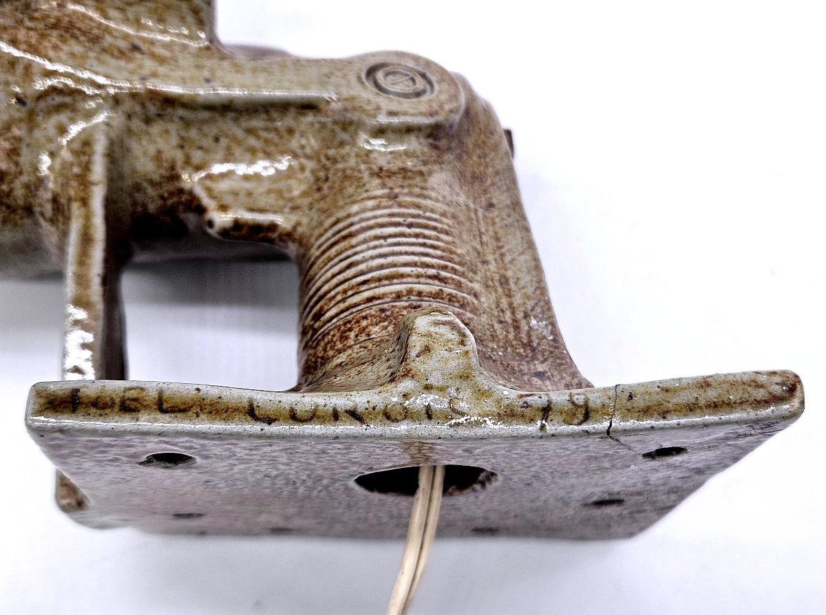 Applique en grès biomecanique signée Joël Lurois-photo-1