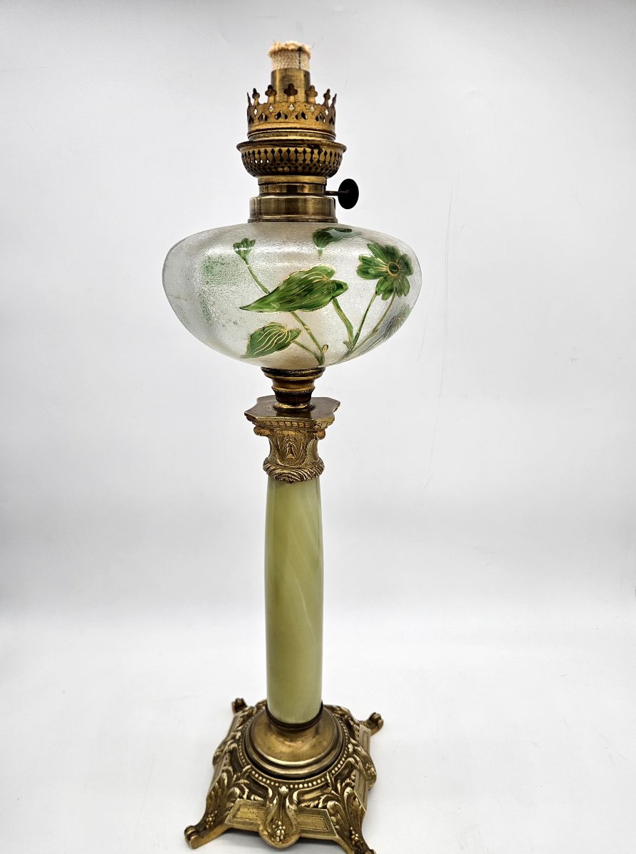 Oil Lamp With Floral Decoration On An Onyx Column -photo-2