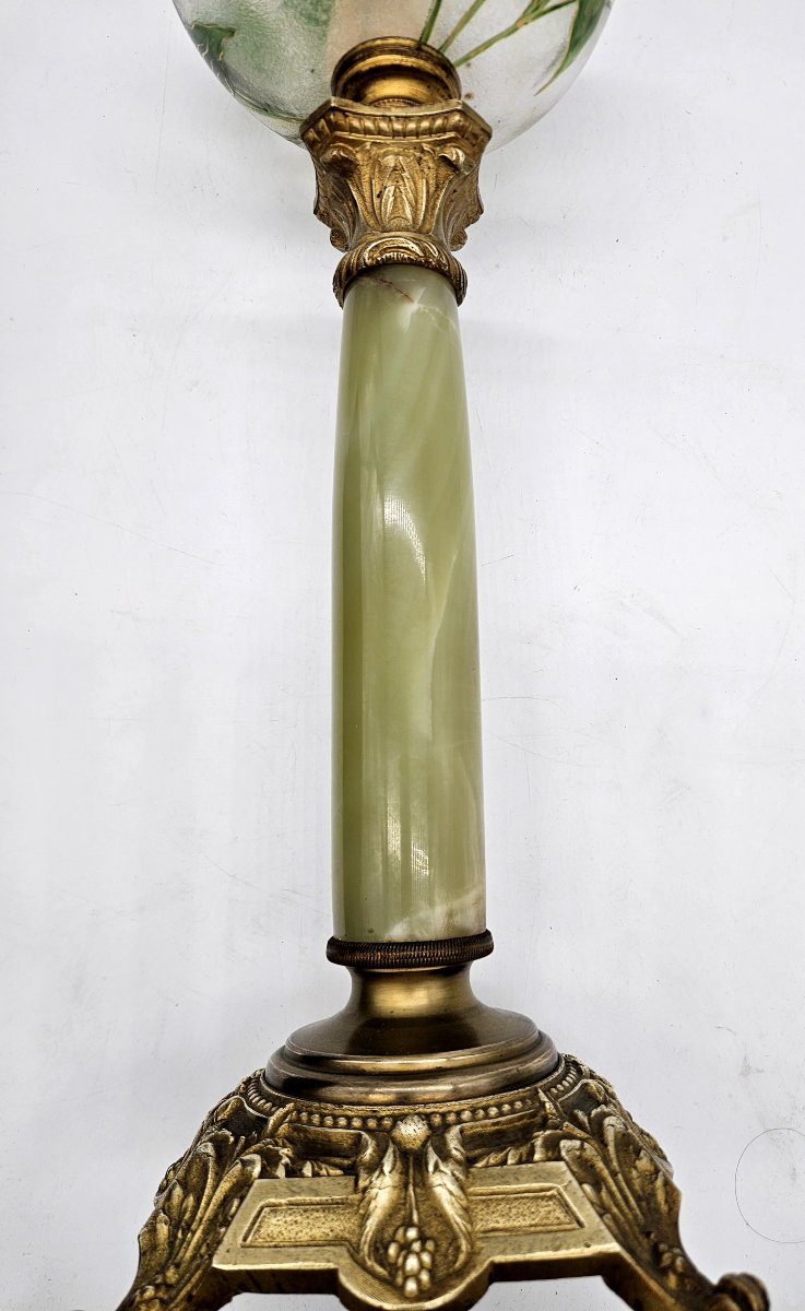Oil Lamp With Floral Decoration On An Onyx Column -photo-5