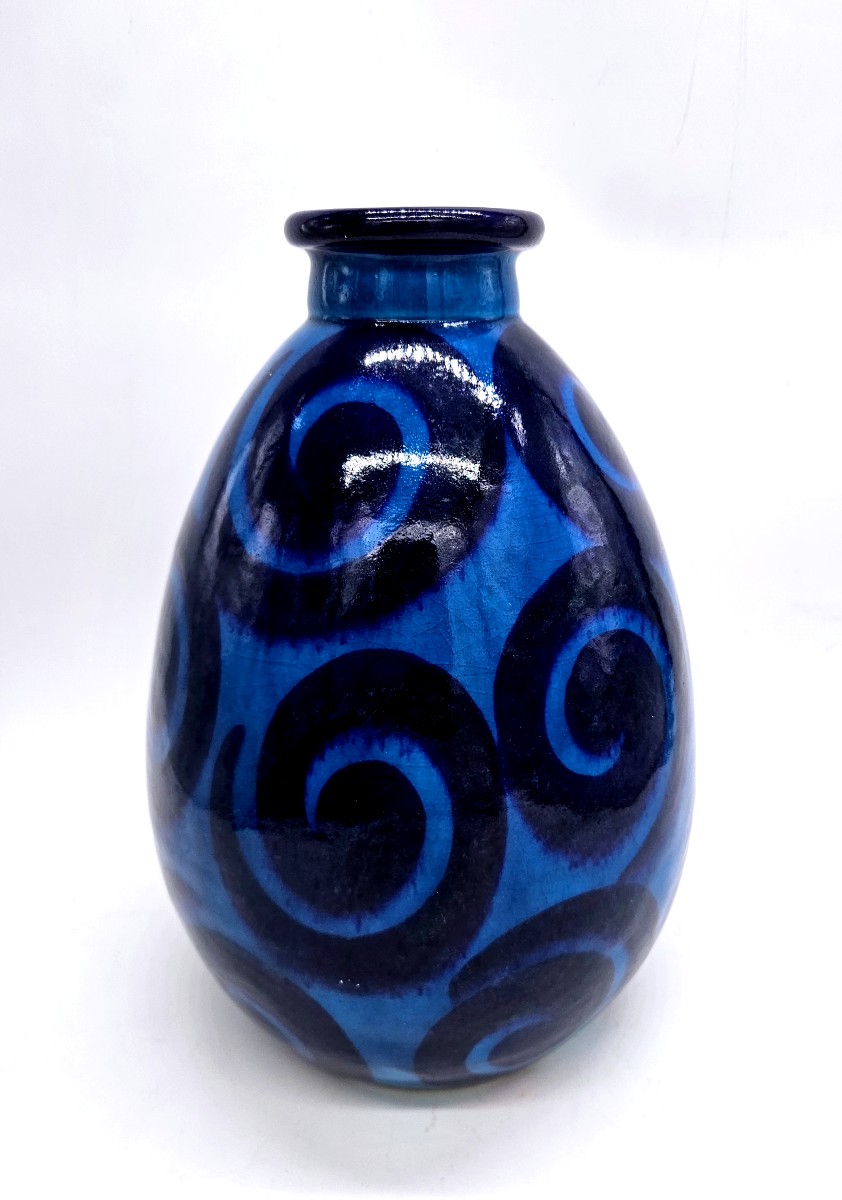Primavera : Grand vase bleu à décor de tourbillon signé VF -photo-2