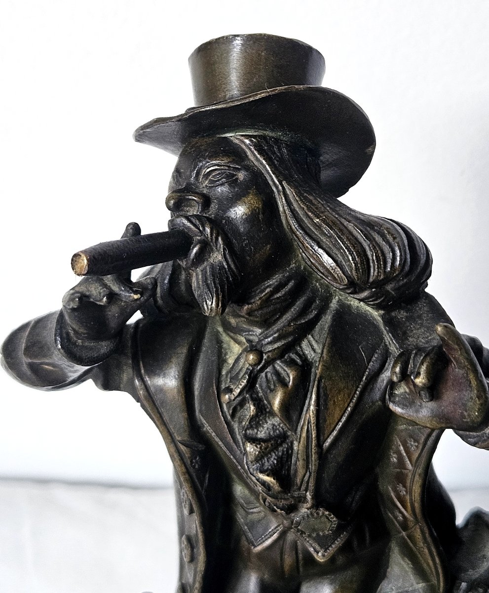 Briquet de table ou de comptoir figurant un excentrique en bronze 19ème -photo-2