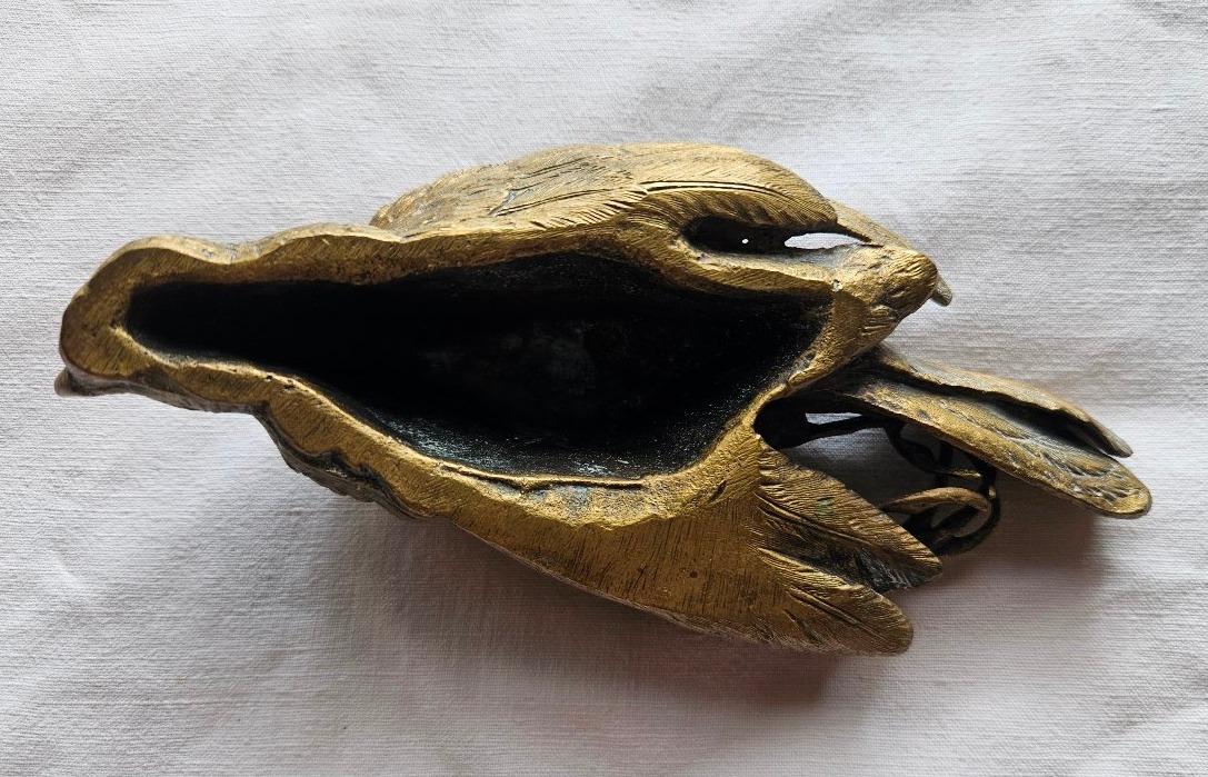 Presse papier en bronze figurant un moineau mort-photo-3