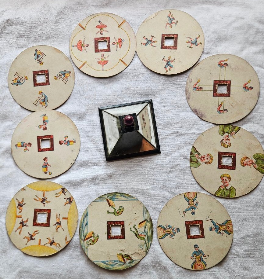 Emile Reynaud: The Puppet Spinning Top And 9 Cardboard Cuts 