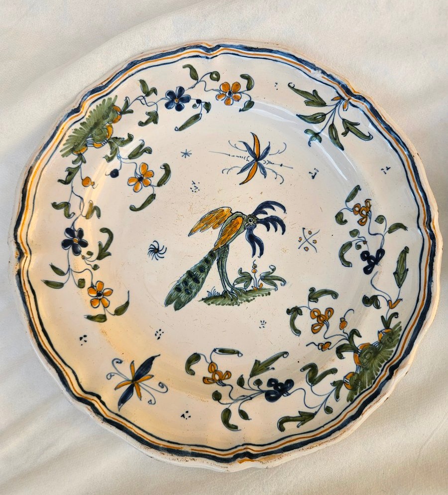Pair Of 18th-century Moustiers Earthenware Plates With A Design Of Fantastical Birds -photo-2