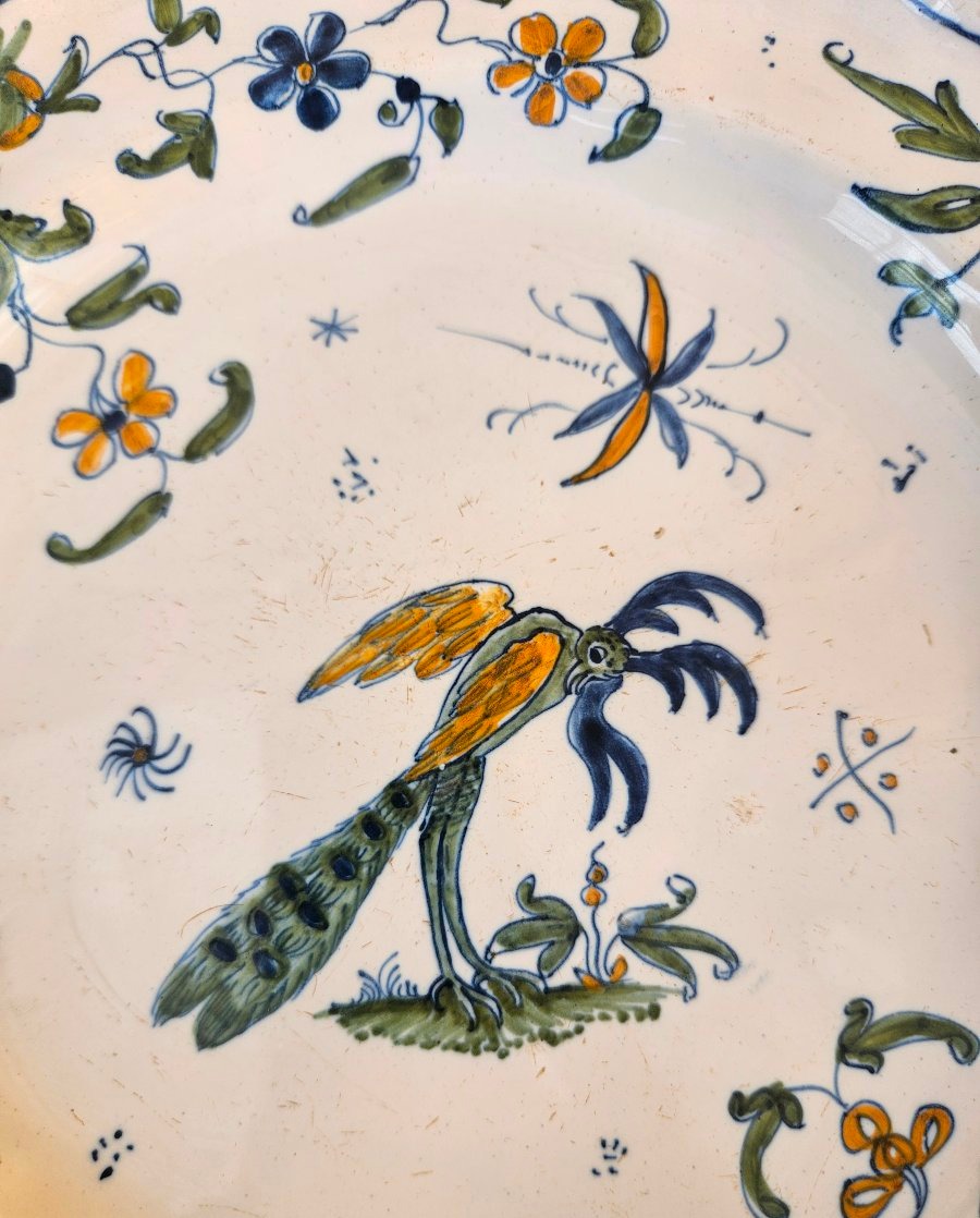 Pair Of 18th-century Moustiers Earthenware Plates With A Design Of Fantastical Birds -photo-4