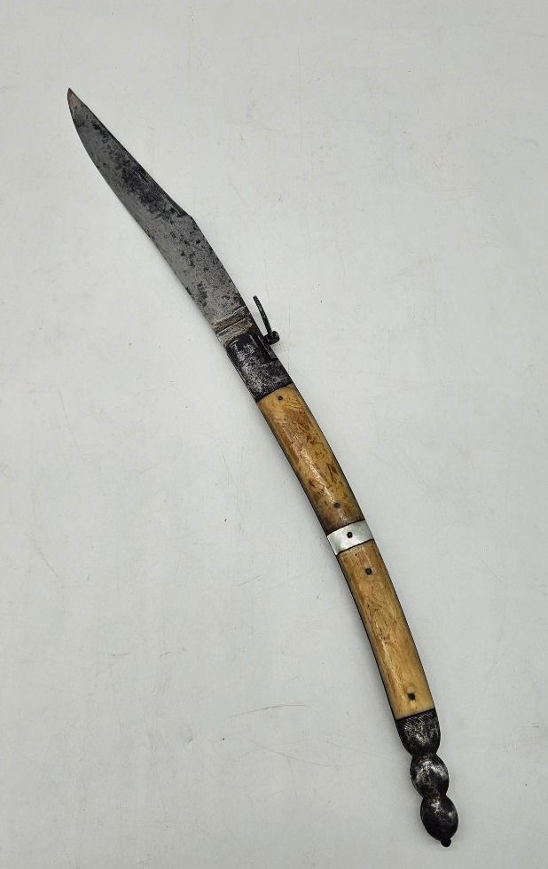 Grand couteau Navaja Thiers 19ème manche décoré 