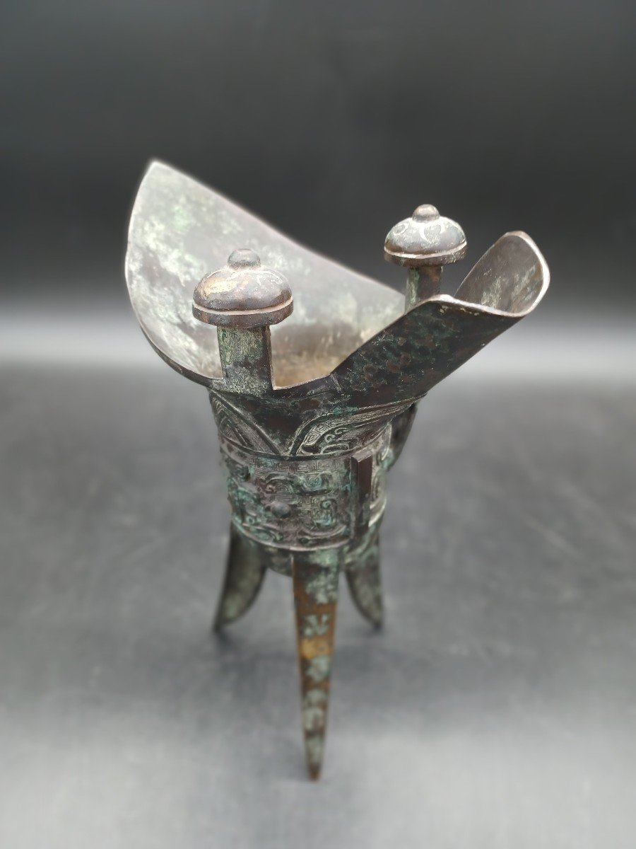 Chine 19ème S : Grande Coupe Libatoire Tripode En Bronze-photo-2