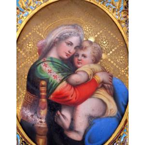 Important Stoup In Cloisonné Enamel And Painted Porcelain Virgin At The Chair