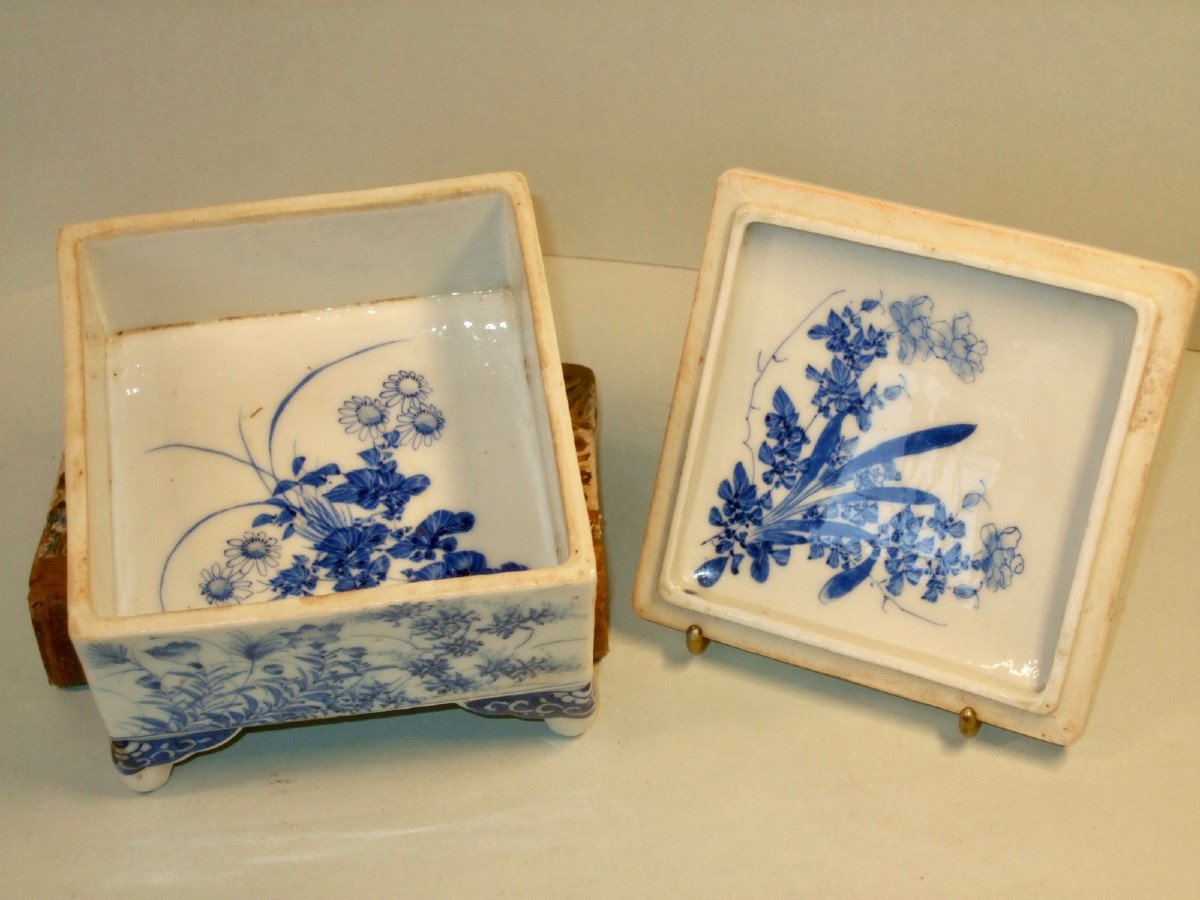 Nineteenth Seto Japan Porcelain Box-photo-4
